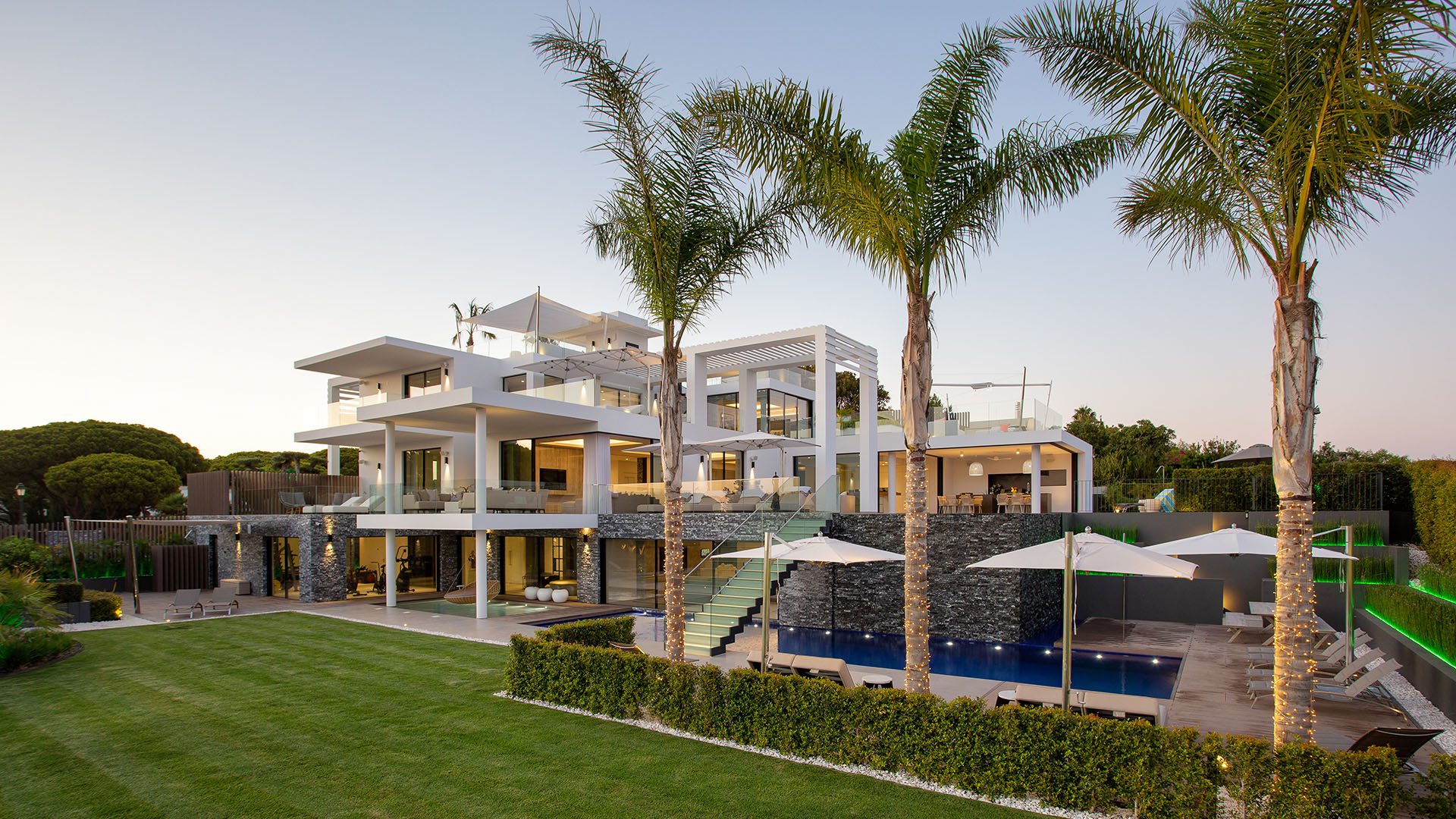 San Lorenzo Exterior (11)