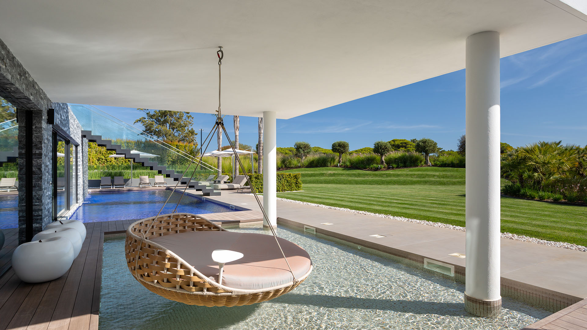 San Lorenzo Exterior (14)