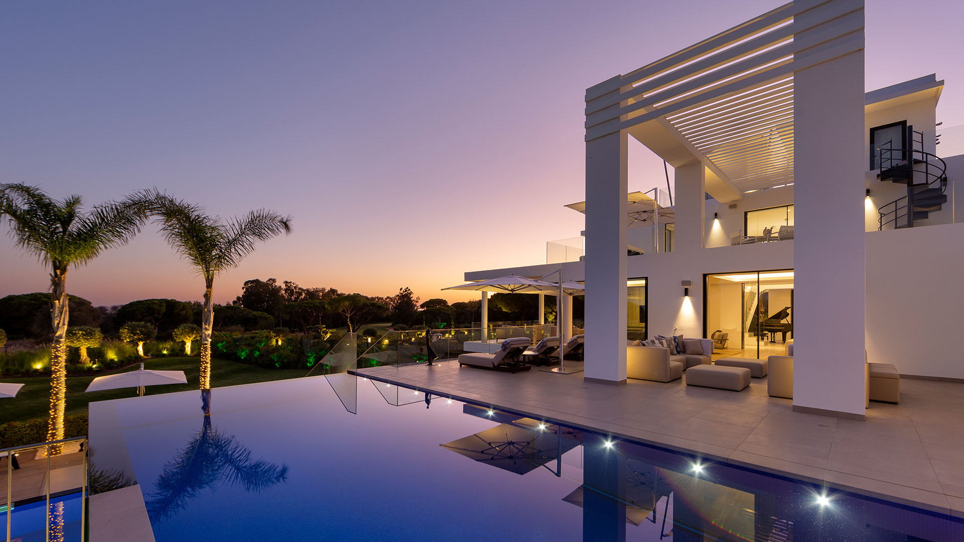 San Lorenzo Exterior (7)